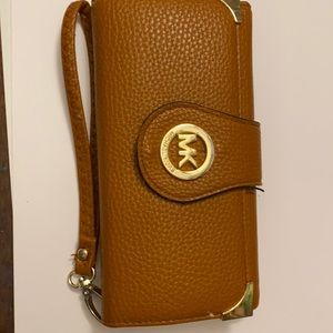 Michael Kors wallet wristlet used